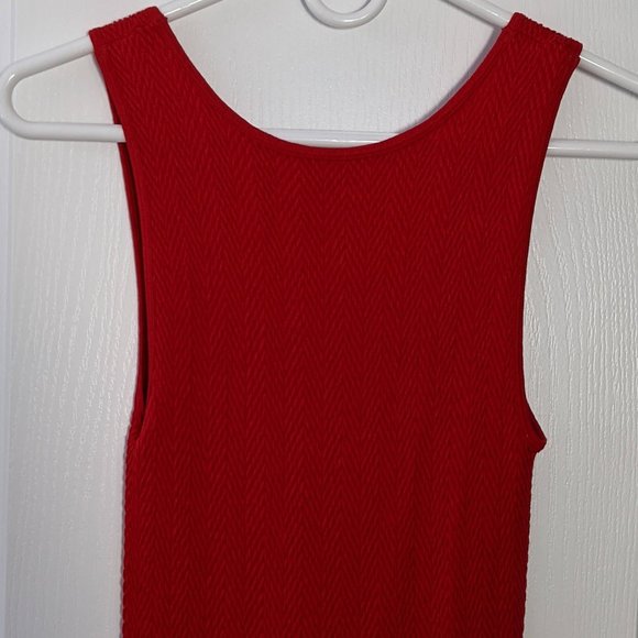 Elietian Red Scrunchy Sleeveless Knee Length Dress - Picture 5 of 6
